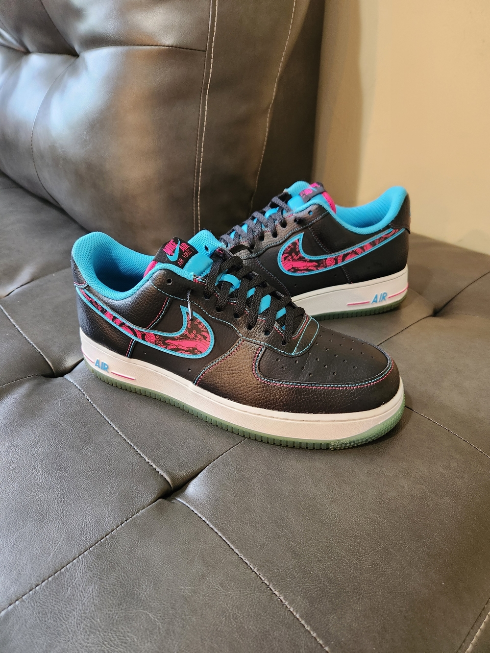 Nike Air Force 1 Low Miami Edition Size 9.5 Men Used